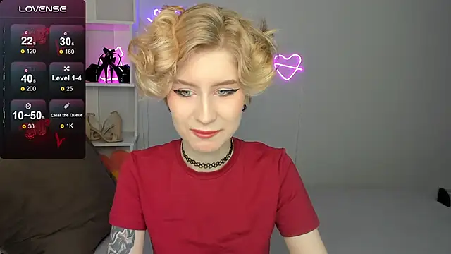 Snapshot of Angel_Jules chatting on 5, 10, 2025 Angel Jules online show from 5, 10, 2025