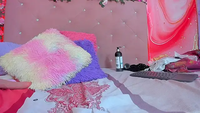 Taylor  cooper online show from 1, 3, 2025