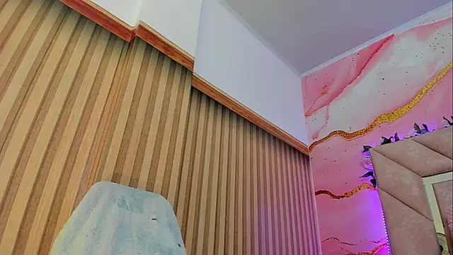 Taylor  cooper online show from 2, 10, 2025