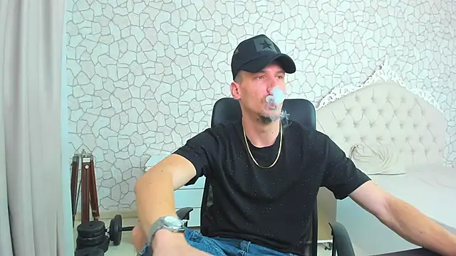 MateoBenjaminX online show from 11, 1, 2025