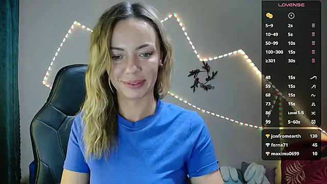 Snapshot of Daria_Spring chatting on 12, 1, 2025 Daria Spring online show from 12, 1, 2025