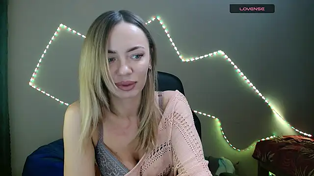 Snapshot of Daria_Spring chatting on 12, 2, 2025 Daria Spring online show from 12, 2, 2025