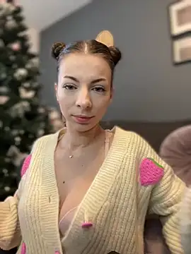 Mia Ethan online show from 9, 1, 2025