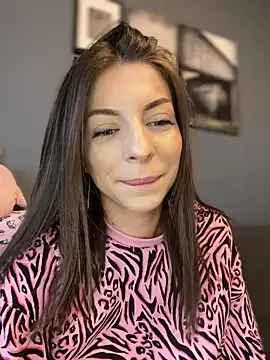 Mia Ethan online show from 25, 2, 2025