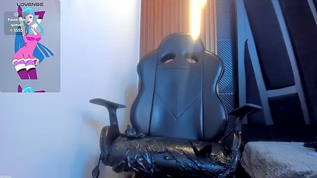 Alahia Dangelo online show from 15, 1, 2025