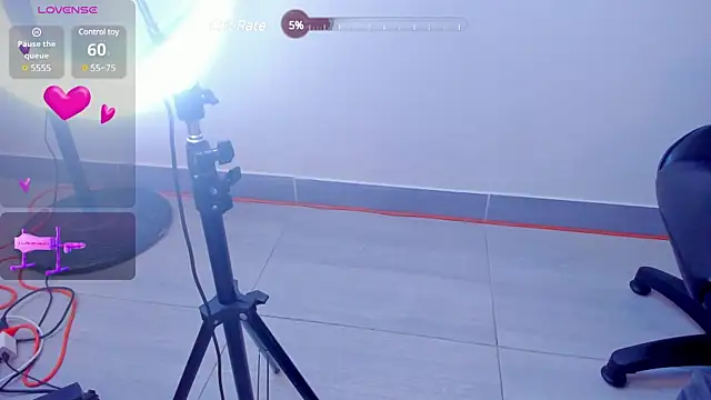 Alahia Dangelo online show from 4, 3, 2025