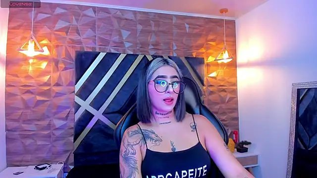 Alahia Dangelo online show from 7, 10, 2025