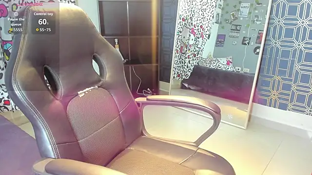  maria foxx  online show from 17, 11, 2025