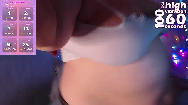 Snapshot of missmaya_l chatting on 8, 12, 2024 missmaya l online show from 8, 12, 2024