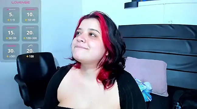  ValeryStone  online show from 7, 1, 2025