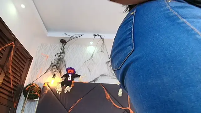 sandy rivas online show from 20, 10, 2025