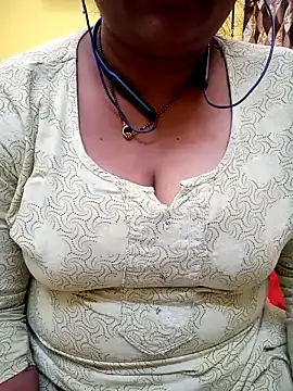 Snapshot of Sexy-Telugunayana2 chatting on 8, 12, 2024 Sexy-Telugunayana2 online show from 8, 12, 2024