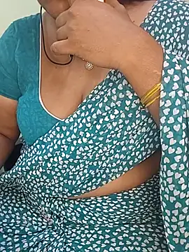 Snapshot of Sexy-Telugunayana2 chatting on 31, 10, 2025 Sexy-Telugunayana2 online show from 31, 10, 2025