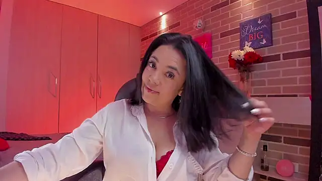 Bella fournier online show from 1, 12, 2025