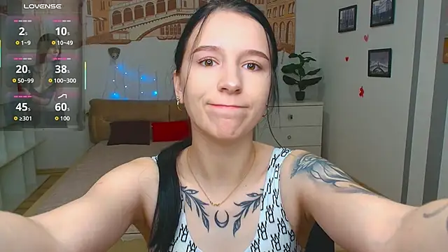 Snapshot of KarolinaBlacks chatting on 6, 5, 2026 KarolinaBlacks online show from 6, 5, 2026