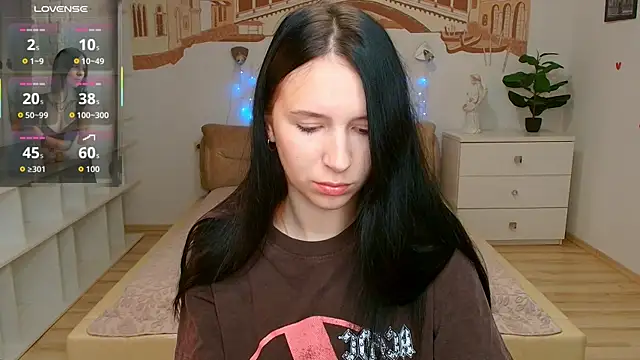 Snapshot of KarolinaBlacks chatting on 8, 6, 2026 KarolinaBlacks online show from 8, 6, 2026