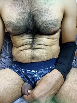 Snapshot of hard___cock chatting on 1, 7, 2026 hard cock online show from 1, 7, 2026