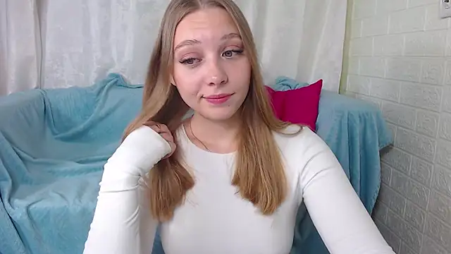 Snapshot of bellaa_love_ chatting on 24, 9, 2025 bellaa love online show from 24, 9, 2025
