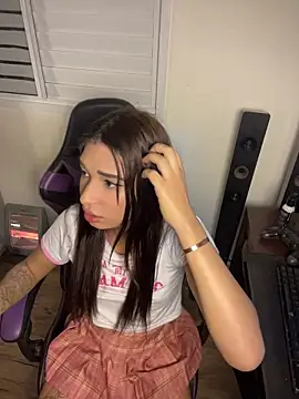 Gabyzinha ni online show from 17, 6, 2026