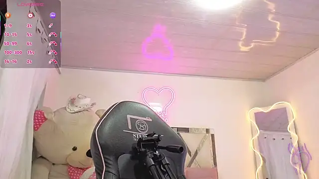 Laylafoxy tay online show from 8, 1, 2026