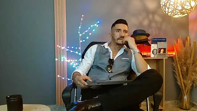 Reiko 85  online show from 7, 3, 2026