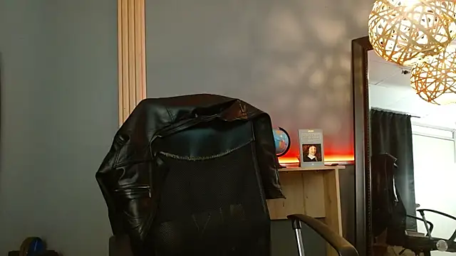Snapshot of Reiko_85_ chatting on 28, 6, 2026 Reiko 85 online show from 28, 6, 2026