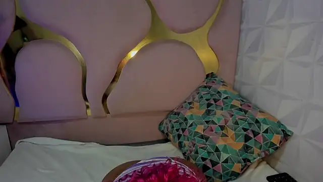 Snapshot of Just_Gissellex chatting on 2, 7, 2026 Just Gissellex online show from 2, 7, 2026