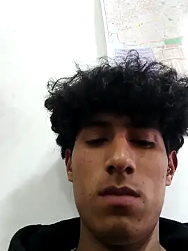 Snapshot of alexander32r chatting on 16, 9, 2025 alexander32r online show from 16, 9, 2025