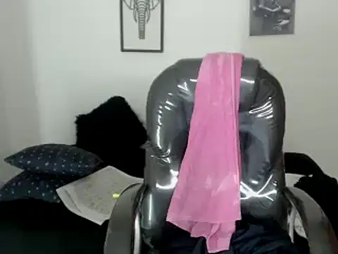 Milf karlye online show from 20, 1, 2025