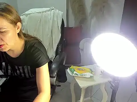Milf karlye online show from 12, 5, 2026