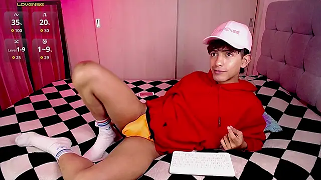 teobowny  online show from 7, 1, 2025