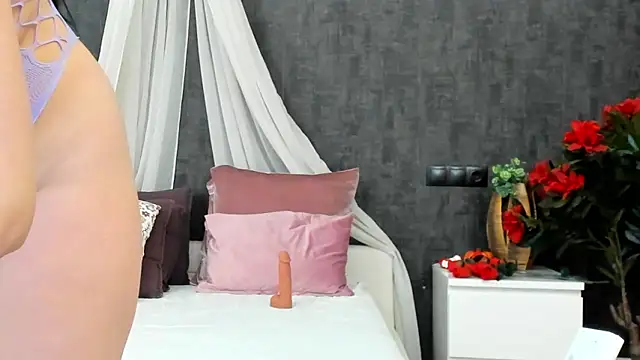 Snapshot of miss_sophieX chatting on 24, 2, 2025 miss sophieX online show from 24, 2, 2025