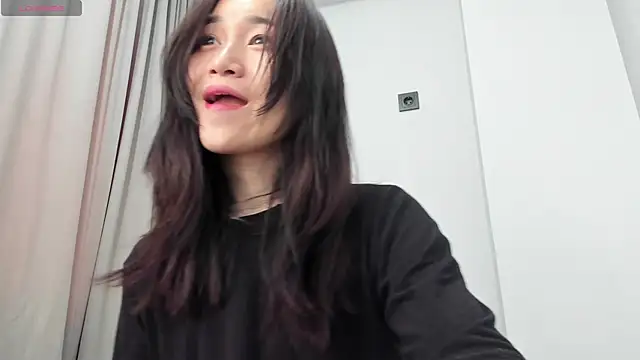 Snapshot of aenie chatting on 3, 2, 2025 aenie online show from 3, 2, 2025