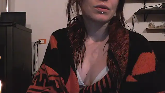 complicata mente online show from 16, 12, 2024