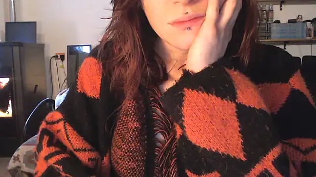 complicata mente online show from 11, 1, 2025