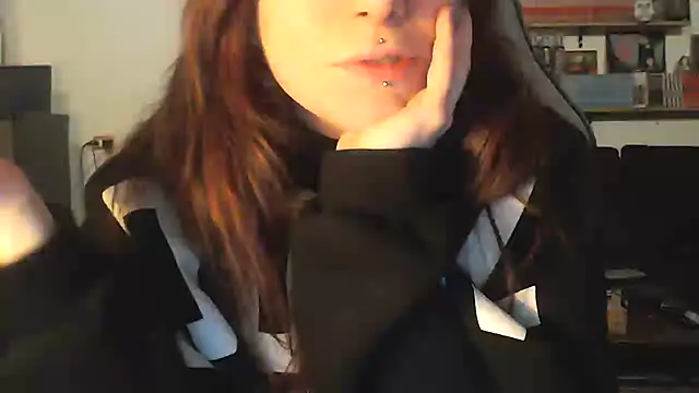 complicata mente online show from 31, 1, 2025