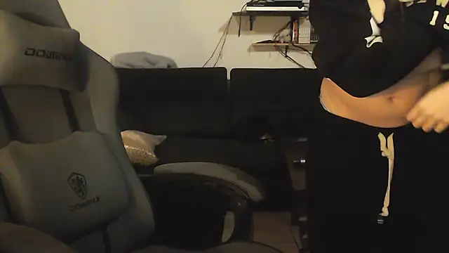 complicata mente online show from 31, 1, 2025