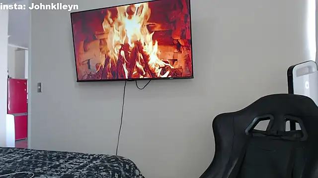 Snapshot of jonhklleyn chatting on 27, 10, 2025 jonhklleyn online show from 27, 10, 2025