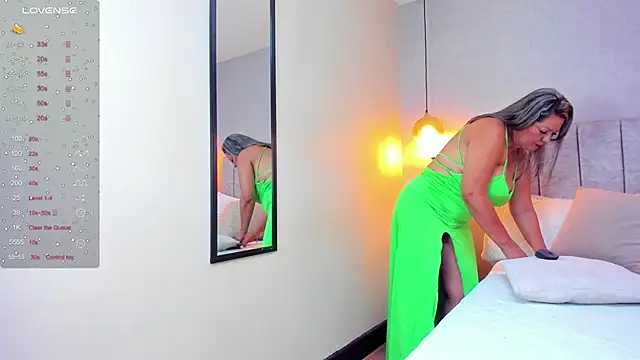 Snapshot of tutu_milf chatting on 7, 1, 2025 tutu milf online show from 7, 1, 2025