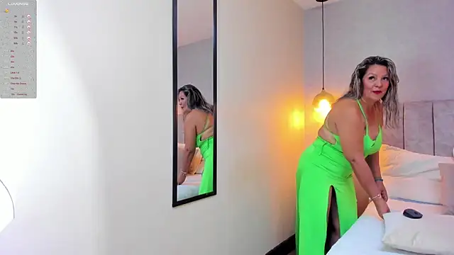 Snapshot of tutu_milf chatting on 22, 1, 2025 tutu milf online show from 22, 1, 2025