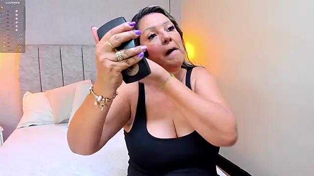 Snapshot of tutu_milf chatting on 27, 1, 2025 tutu milf online show from 27, 1, 2025