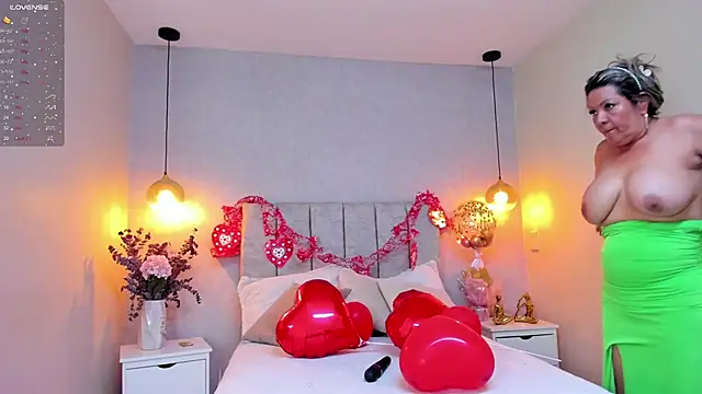 Snapshot of tutu_milf chatting on 17, 2, 2025 tutu milf online show from 17, 2, 2025