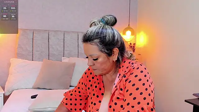 Snapshot of tutu_milf chatting on 20, 3, 2025 tutu milf online show from 20, 3, 2025