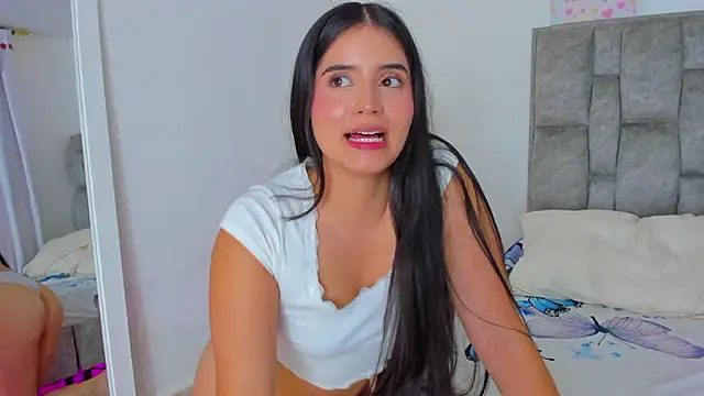 adhara  evanss online show from 11, 3, 2026