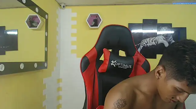 mau elixxx online show from 5, 1, 2025