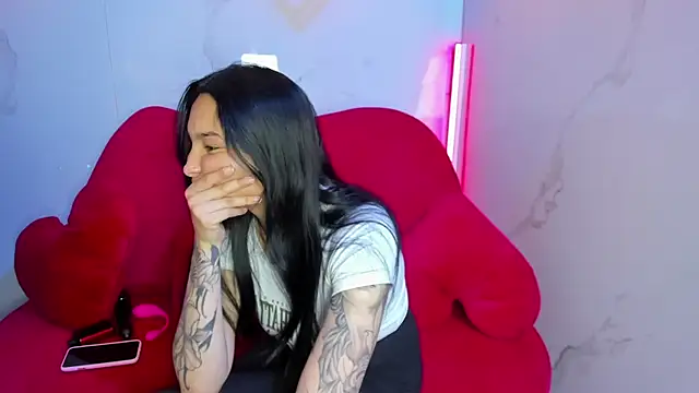 ChloeeTompson  online show from 11, 11, 2025