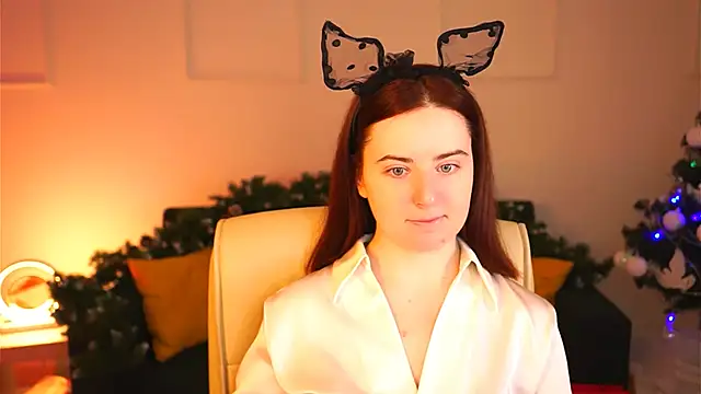 AnnTerry  online show from 11, 1, 2025