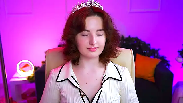 AnnTerry  online show from 4, 2, 2025