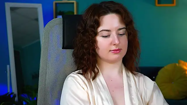 AnnTerry  online show from 28, 2, 2025