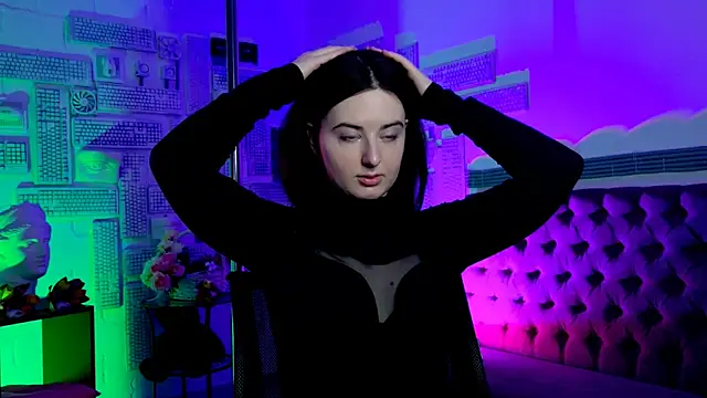 AnnTerry  online show from 18, 3, 2025